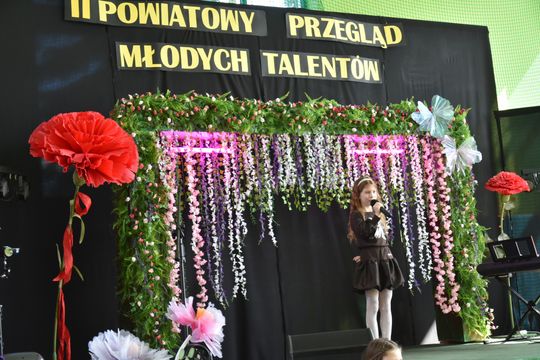 Finał II Powiatowego Przeglądu Młodych Talentów w Zespole Szkół w Sawinie [GALERIA ZDJĘĆ]