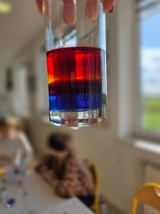 Gm. Sawin. Odkrywanie świata zaczyna się od pytania. Warsztaty „Odkryjmy to!” w Bukowie Wielkiej [GALERIA ZDJĘĆ] 