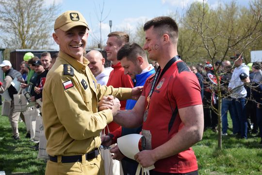 Pow. krasnostawski. Firerun Team Challenge 2026 w Krasnymstawie. Strażacy i pasjonaci rywalizowali na wymagającej trasie