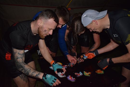 Pow. krasnostawski. Firerun Team Challenge 2026 w Krasnymstawie. Strażacy i pasjonaci rywalizowali na wymagającej trasie