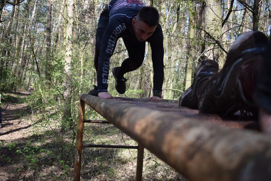 Pow. krasnostawski. Firerun Team Challenge 2026 w Krasnymstawie. Strażacy i pasjonaci rywalizowali na wymagającej trasie