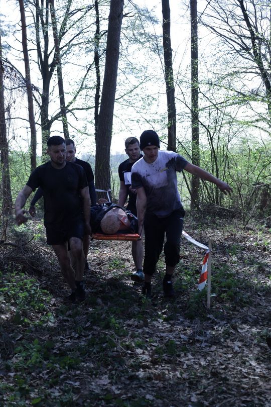 Pow. krasnostawski. Firerun Team Challenge 2026 w Krasnymstawie. Strażacy i pasjonaci rywalizowali na wymagającej trasie