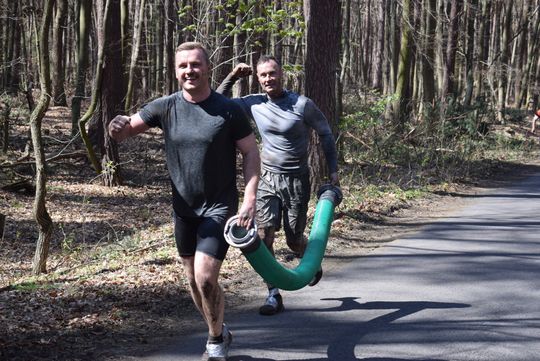 Pow. krasnostawski. Firerun Team Challenge 2026 w Krasnymstawie. Strażacy i pasjonaci rywalizowali na wymagającej trasie