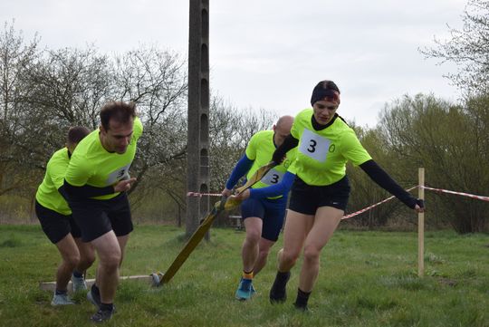 Pow. krasnostawski. Firerun Team Challenge 2026 w Krasnymstawie. Strażacy i pasjonaci rywalizowali na wymagającej trasie