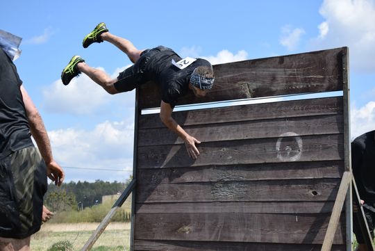 Pow. krasnostawski. Firerun Team Challenge 2026 w Krasnymstawie. Strażacy i pasjonaci rywalizowali na wymagającej trasie