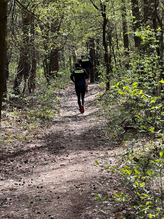 Pow. krasnostawski. Firerun Team Challenge 2026 w Krasnymstawie. Strażacy i pasjonaci rywalizowali na wymagającej trasie