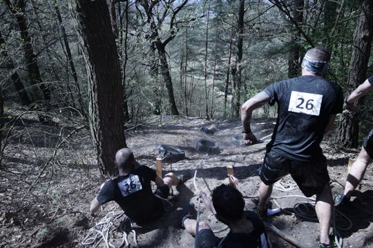 Pow. krasnostawski. Firerun Team Challenge 2026 w Krasnymstawie. Strażacy i pasjonaci rywalizowali na wymagającej trasie