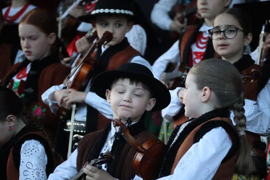 Mała Armia Janosika na chełmskiej scenie [GALERIA ZDJĘĆ]