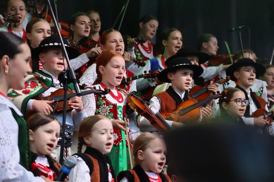 Mała Armia Janosika na chełmskiej scenie [GALERIA ZDJĘĆ]
