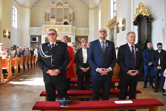 Gminne obchody 235. rocznicy uchwalenia Konstytucji 3 Maja w Fajsławicach [GALERIA ZDJĘĆ] 