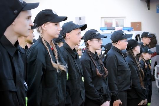 Strażacy świętowali w Krasnymstawie. Była modlitwa, podziękowania i poświęcenie wozów [GALERIA ZDJĘĆ]
