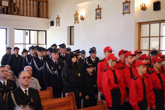 Gm. Ruda-Huta. Pierwszy proporzec dla MDP Żalin. Wyjątkowa uroczystość młodych strażaków [GALERIA ZDJĘĆ] 