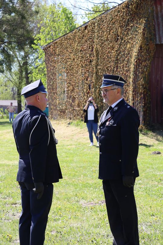 Gm. Ruda-Huta. Pierwszy proporzec dla MDP Żalin. Wyjątkowa uroczystość młodych strażaków [GALERIA ZDJĘĆ] 