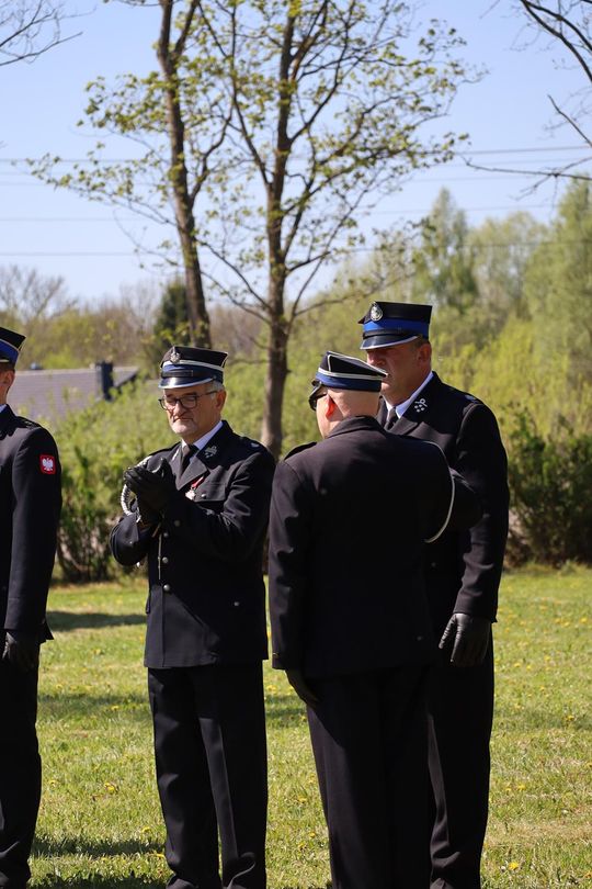 Gm. Ruda-Huta. Pierwszy proporzec dla MDP Żalin. Wyjątkowa uroczystość młodych strażaków [GALERIA ZDJĘĆ] 