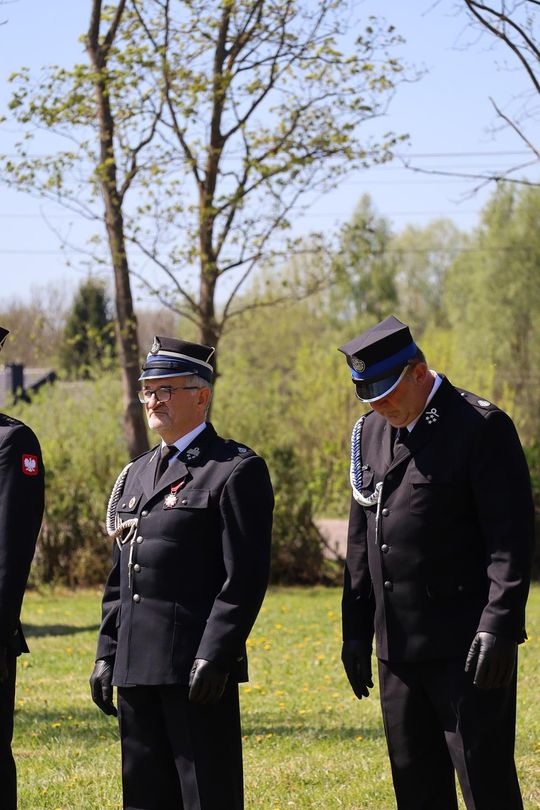 Gm. Ruda-Huta. Pierwszy proporzec dla MDP Żalin. Wyjątkowa uroczystość młodych strażaków [GALERIA ZDJĘĆ] 