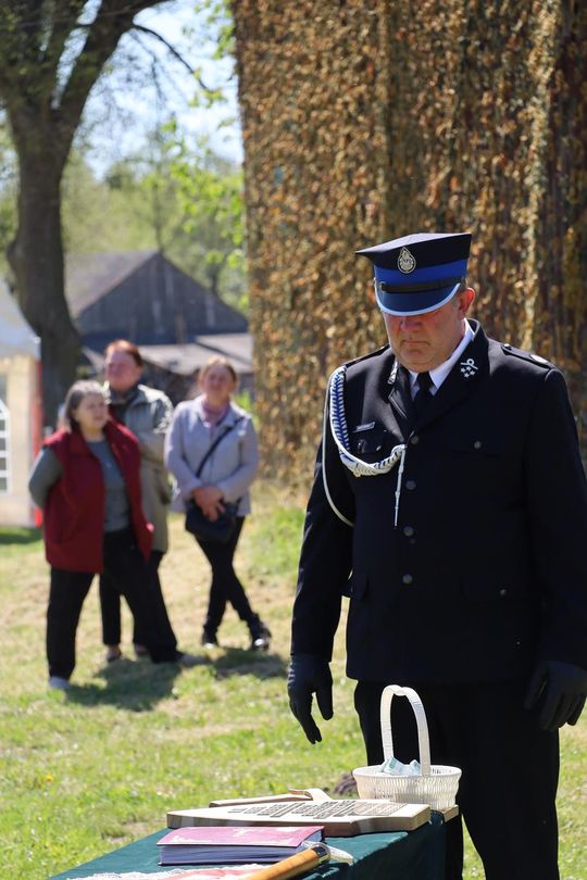 Gm. Ruda-Huta. Pierwszy proporzec dla MDP Żalin. Wyjątkowa uroczystość młodych strażaków [GALERIA ZDJĘĆ] 
