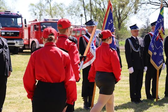 Gm. Ruda-Huta. Pierwszy proporzec dla MDP Żalin. Wyjątkowa uroczystość młodych strażaków [GALERIA ZDJĘĆ] 