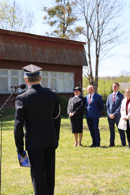Gm. Ruda-Huta. Pierwszy proporzec dla MDP Żalin. Wyjątkowa uroczystość młodych strażaków [GALERIA ZDJĘĆ] 