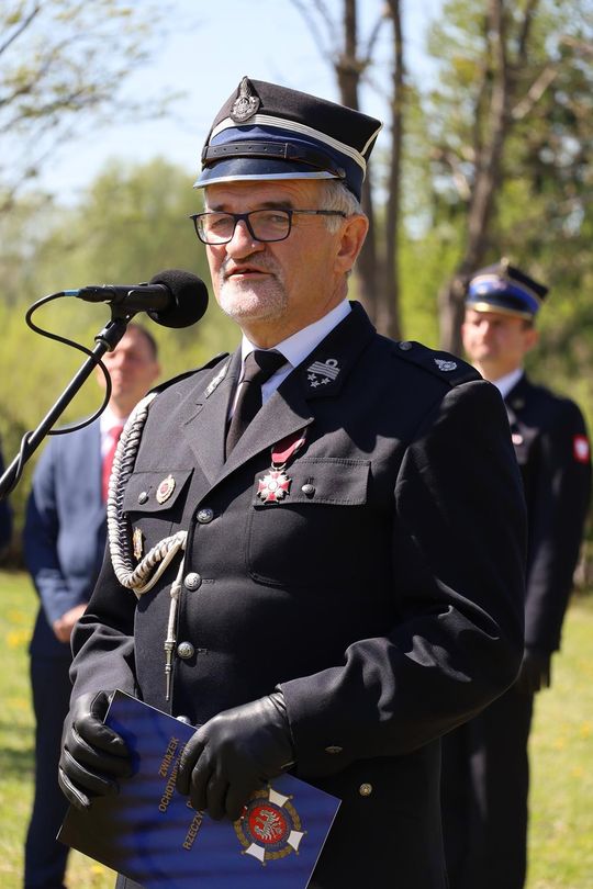 Gm. Ruda-Huta. Pierwszy proporzec dla MDP Żalin. Wyjątkowa uroczystość młodych strażaków [GALERIA ZDJĘĆ] 