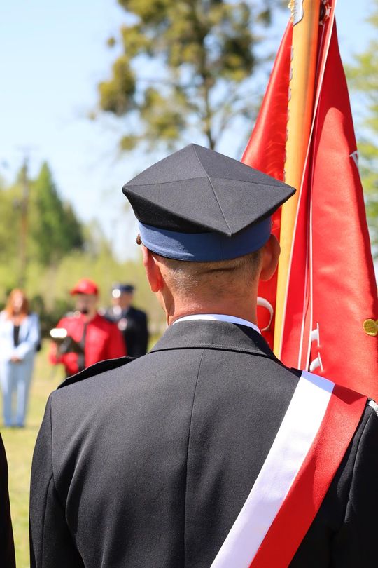 Gm. Ruda-Huta. Pierwszy proporzec dla MDP Żalin. Wyjątkowa uroczystość młodych strażaków [GALERIA ZDJĘĆ] 