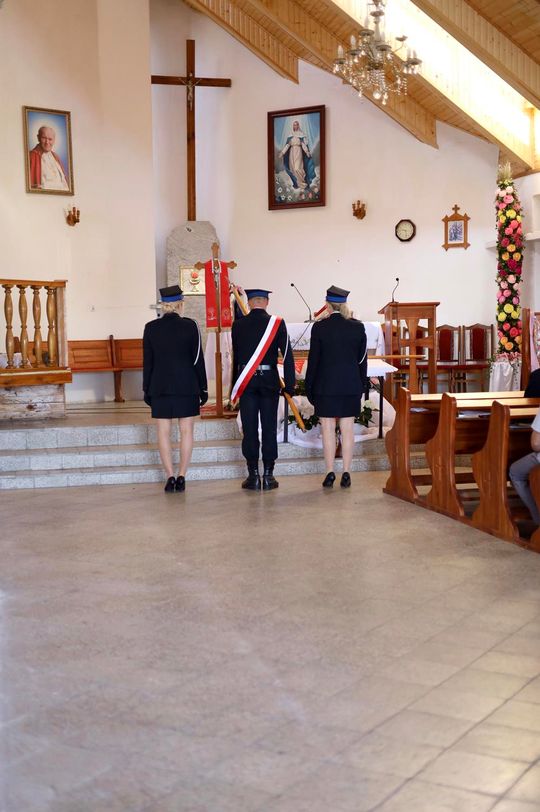 Gm. Ruda-Huta. Pierwszy proporzec dla MDP Żalin. Wyjątkowa uroczystość młodych strażaków [GALERIA ZDJĘĆ] 