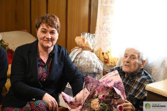 Setne urodziny Pana Stanisława Buka. Wyjątkowy jubileusz w gminie Łopiennik Górny [GALERIA ZDJĘĆ] 