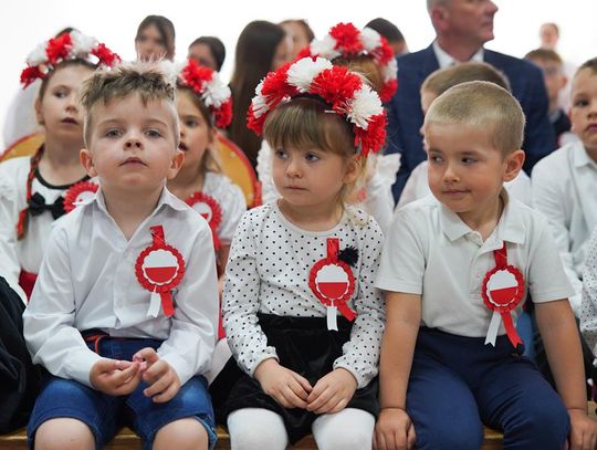 Gm. Krasnystaw. Patriotyczna uroczystość– szkoła uczciła patrona i Konstytucję 3 Maja [GALERIA ZDJĘĆ]