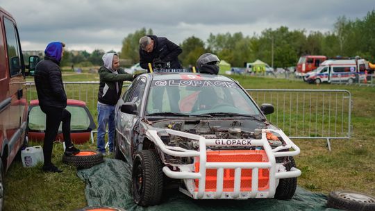 Wrak Race 9 dla Szymka i jego taty. Błoto, ryk silników i wielkie serca [GALERIA ZDJĘĆ]