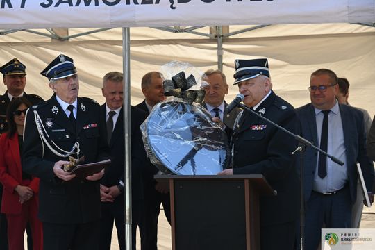 Gm. Żółkiewka. 100 lat służby i tradycji. Jubileusz OSP Olchowiec połączony z nadaniem sztandaru [GALERIA ZDJĘĆ] 