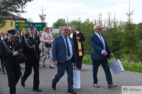 Gm. Żółkiewka. 100 lat służby i tradycji. Jubileusz OSP Olchowiec połączony z nadaniem sztandaru [GALERIA ZDJĘĆ] 