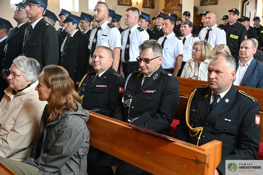 Gm. Żółkiewka. 100 lat służby i tradycji. Jubileusz OSP Olchowiec połączony z nadaniem sztandaru [GALERIA ZDJĘĆ] 