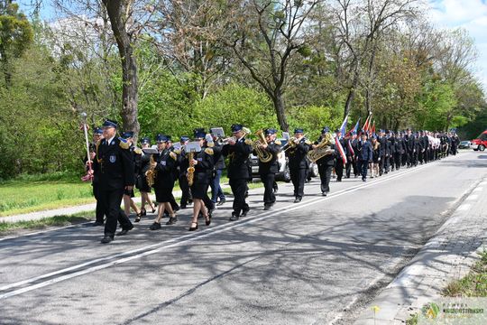 Gm. Żółkiewka. 100 lat służby i tradycji. Jubileusz OSP Olchowiec połączony z nadaniem sztandaru [GALERIA ZDJĘĆ] 