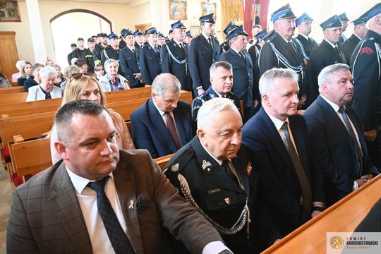 Gm. Żółkiewka. 100 lat służby i tradycji. Jubileusz OSP Olchowiec połączony z nadaniem sztandaru [GALERIA ZDJĘĆ] 