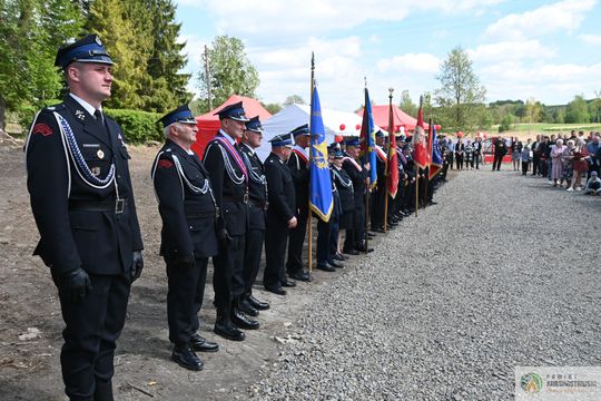 Gm. Żółkiewka. 100 lat służby i tradycji. Jubileusz OSP Olchowiec połączony z nadaniem sztandaru [GALERIA ZDJĘĆ] 