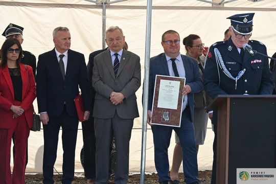Gm. Żółkiewka. 100 lat służby i tradycji. Jubileusz OSP Olchowiec połączony z nadaniem sztandaru [GALERIA ZDJĘĆ] 