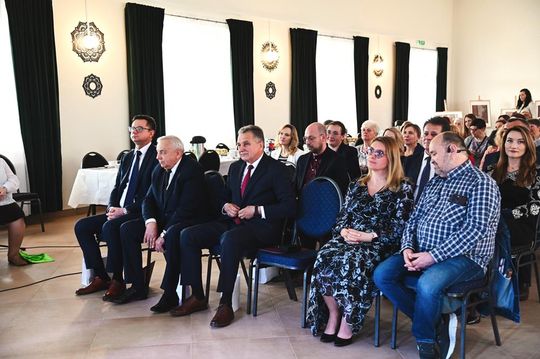 Światło w ciemności. W Kraśniczynie rozmawiano o dziedzictwie bł. Matki Czackiej [GALERIA ZDJĘĆ]