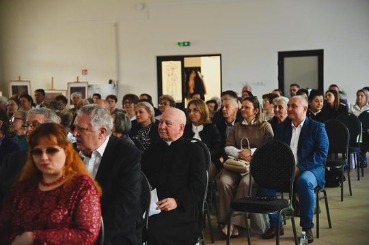 Światło w ciemności. W Kraśniczynie rozmawiano o dziedzictwie bł. Matki Czackiej [GALERIA ZDJĘĆ]