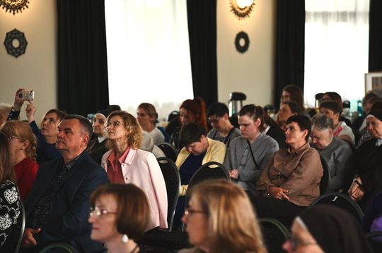 Światło w ciemności. W Kraśniczynie rozmawiano o dziedzictwie bł. Matki Czackiej [GALERIA ZDJĘĆ]