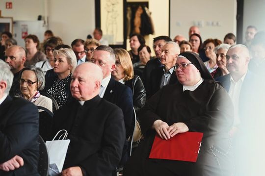 Światło w ciemności. W Kraśniczynie rozmawiano o dziedzictwie bł. Matki Czackiej [GALERIA ZDJĘĆ]