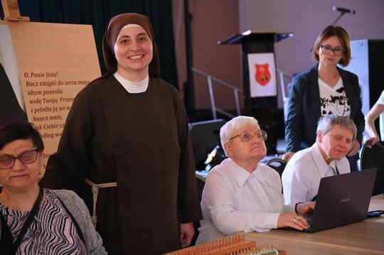 Światło w ciemności. W Kraśniczynie rozmawiano o dziedzictwie bł. Matki Czackiej [GALERIA ZDJĘĆ]