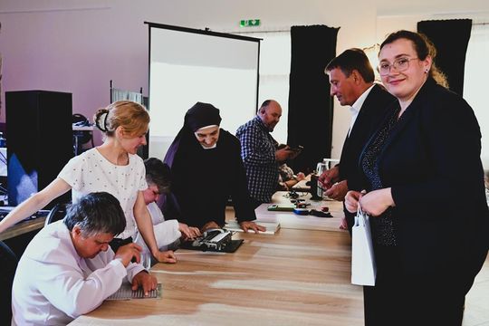 Światło w ciemności. W Kraśniczynie rozmawiano o dziedzictwie bł. Matki Czackiej [GALERIA ZDJĘĆ]