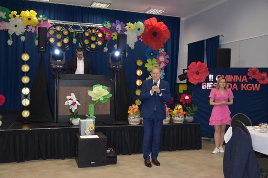 Gm. Fajsławice. Gospodynie świętowały w Fajsławicach. Biesiada pełna muzyki, wzruszeń i lokalnej energii [GALERIA ZDJĘĆ] 