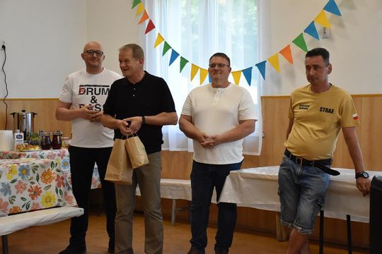 Gm. Fajsławice. Remiza pełna życia. Piknik Rodzinny połączył mieszkańców Suchodół [GALERIA ZDJĘĆ]
