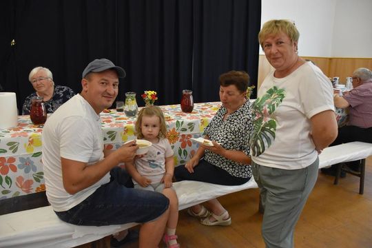 Gm. Fajsławice. Remiza pełna życia. Piknik Rodzinny połączył mieszkańców Suchodół [GALERIA ZDJĘĆ]