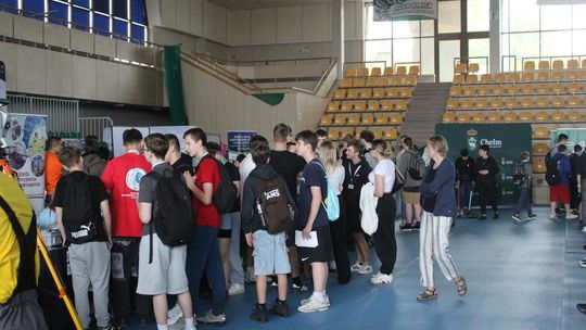 Chełm. Targi edukacyjne "Zawodowe horyzonty - otwórz drzwi do przyszłości" [ZDJĘCIA]