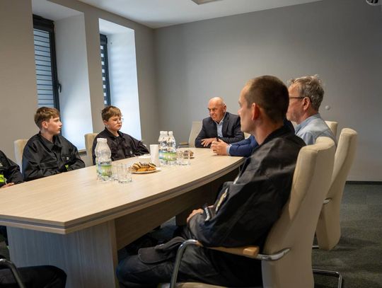 Spotkanie samorządowców z ochotnikami bohaterami [GALERIA ZDJĘĆ]