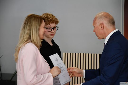 Region. Laureaci konkursów kuratoryjnych odebrali nagrody [GALERIA ZDJĘĆ]