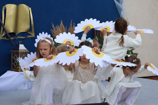 Gm. Sawin. Ćwierć wieku z Janem Pawłem II – jubileusz szkoły w Czułczycach [GALERIA ZDJĘĆ]
