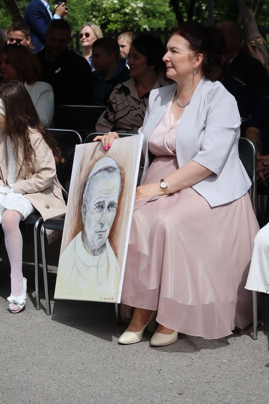 Gm. Sawin. Ćwierć wieku z Janem Pawłem II – jubileusz szkoły w Czułczycach [GALERIA ZDJĘĆ]