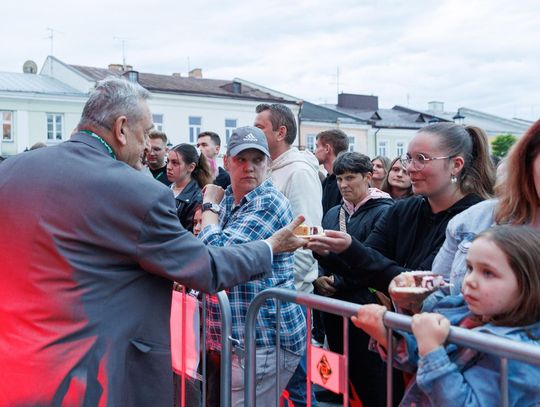 Niedźwienalia PANS 2026. Z raperem B.R.O i zespołem Jamal bawili się studenci i mieszkańcy Chełma [GALERIA ZDJĘĆ]